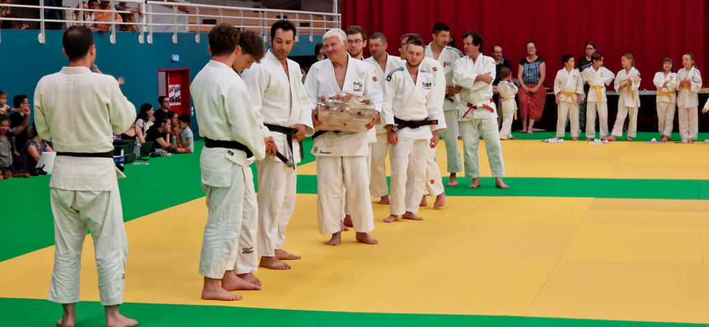 Ceintures noires du Dojo Franc-Comtois lors d’une remise de grades